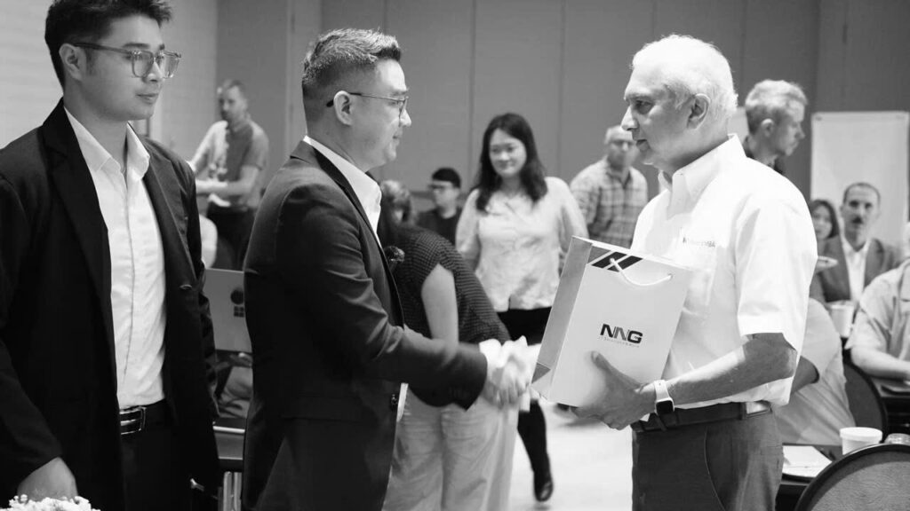 z7052660424142 3997376840b5077254e9974edf5df69a