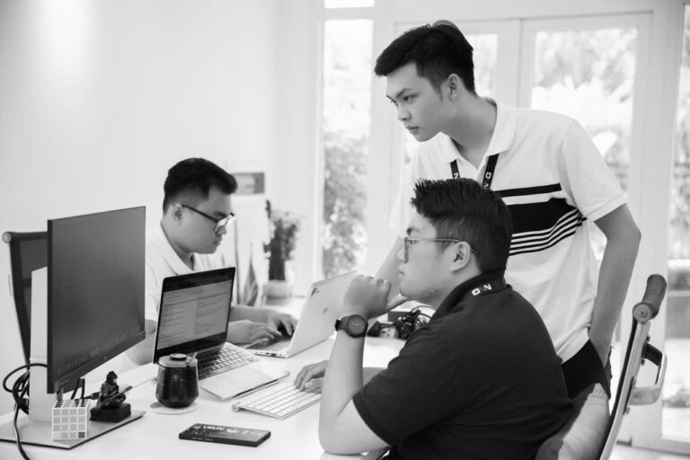 NNG Office, The Peak Garden z7061312440737 1d69ea296b07c14ae6c55c85d326579b